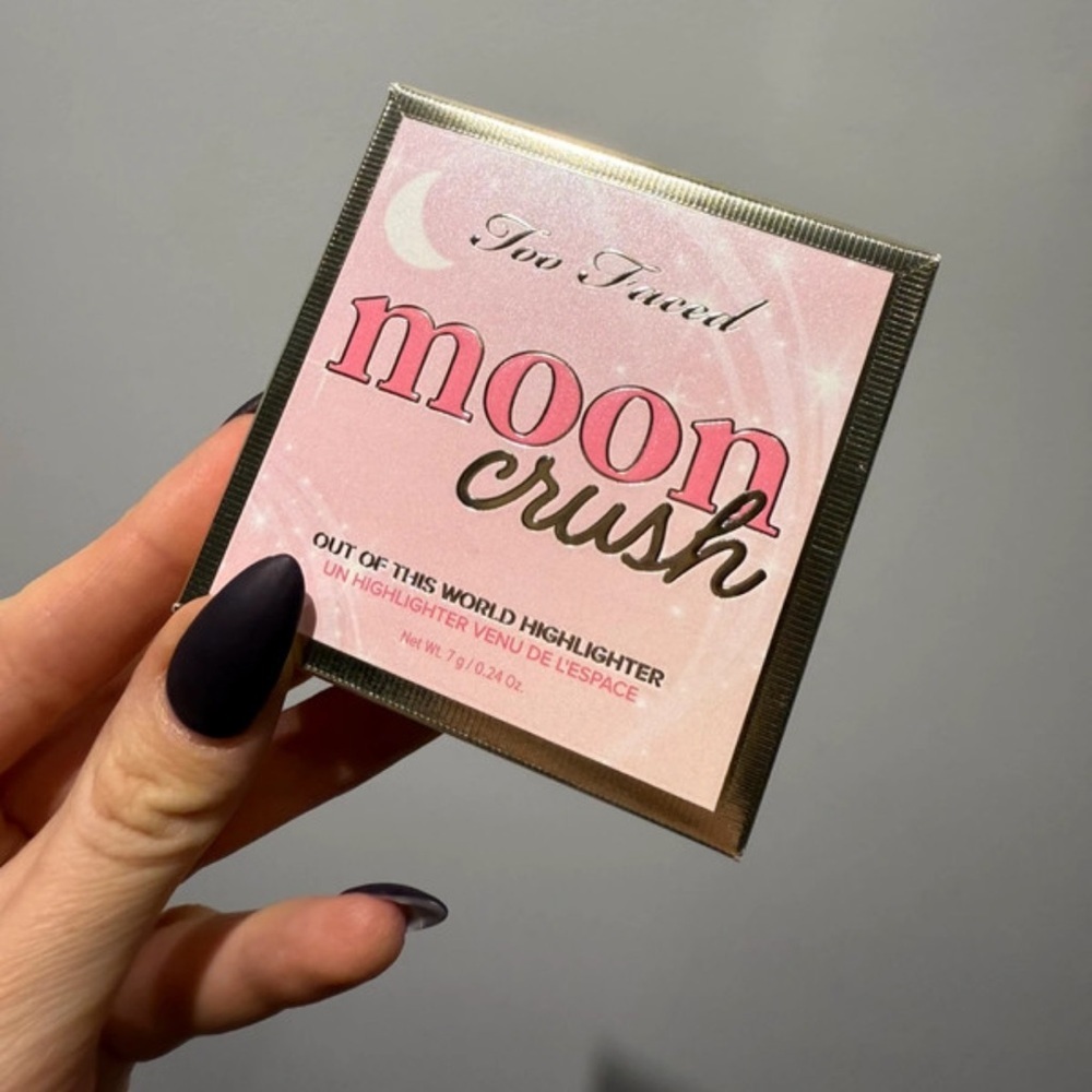 Buy Now Price! Too Faced Highlighter